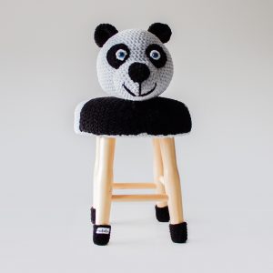 makuka - háčkovaná taburetka panda